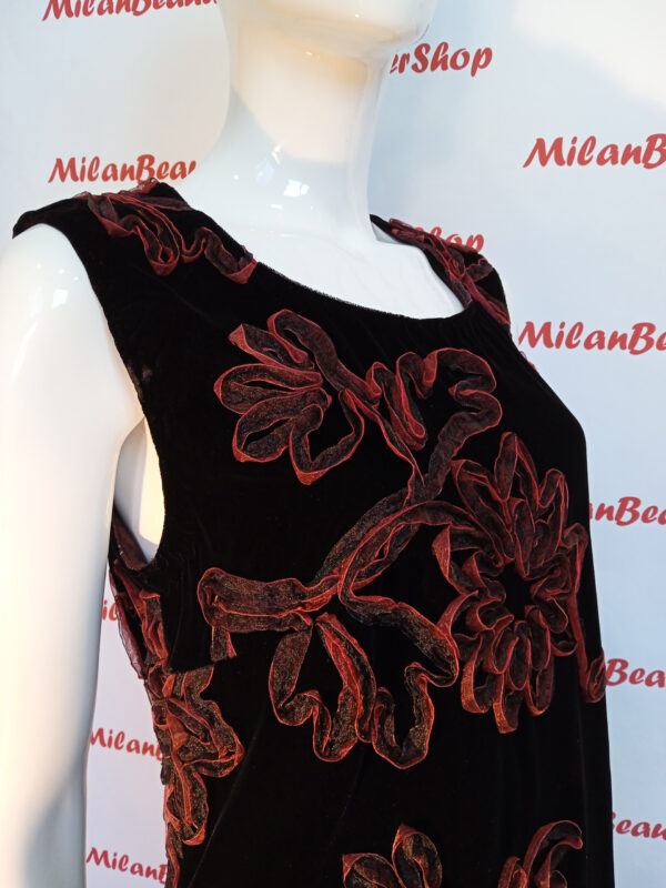 abito-sartoriale-nero-con-fiori-rosso-ciliegia-bloggershop-milanbeauties (4)